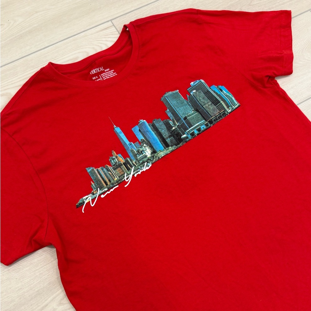 Vertical Red New York Skyline Men's T-Shirt